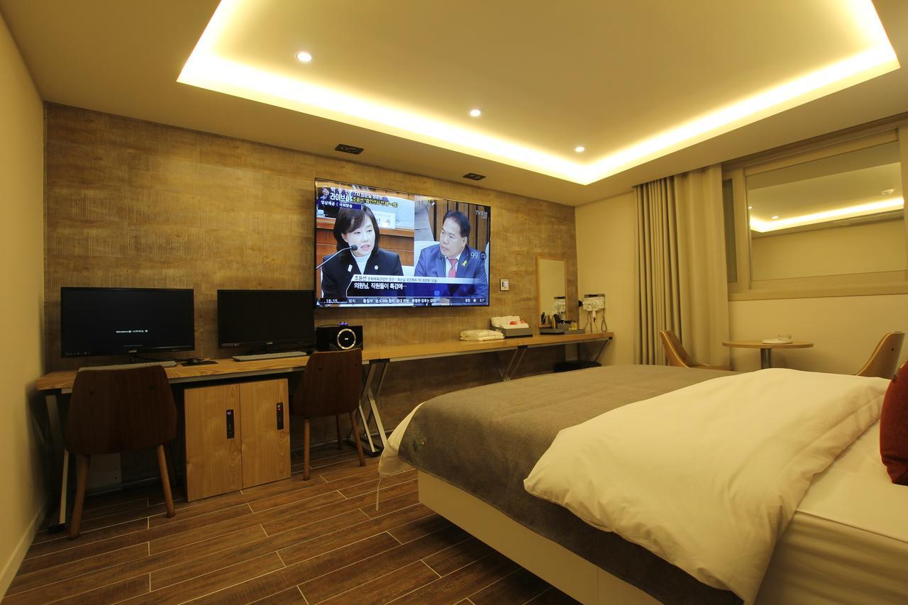Jade Hotel Ilsan Ni Zewnętrze zdjęcie