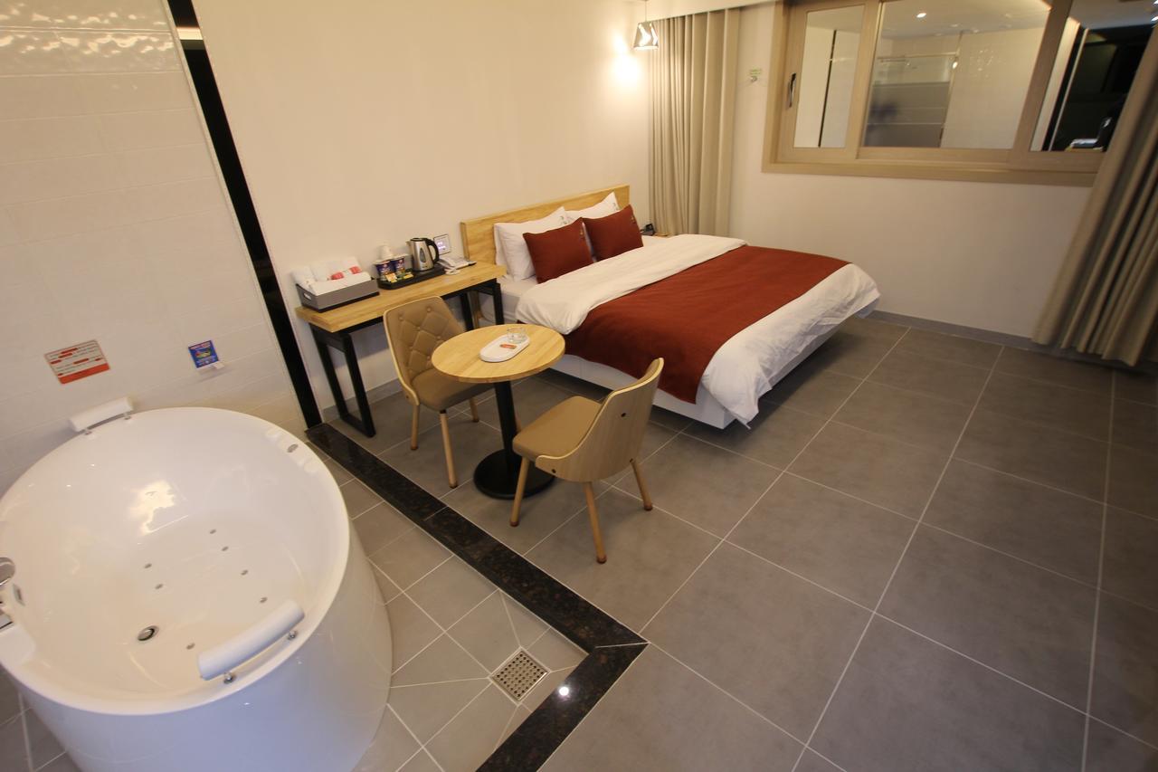 Jade Hotel Ilsan Ni Zewnętrze zdjęcie